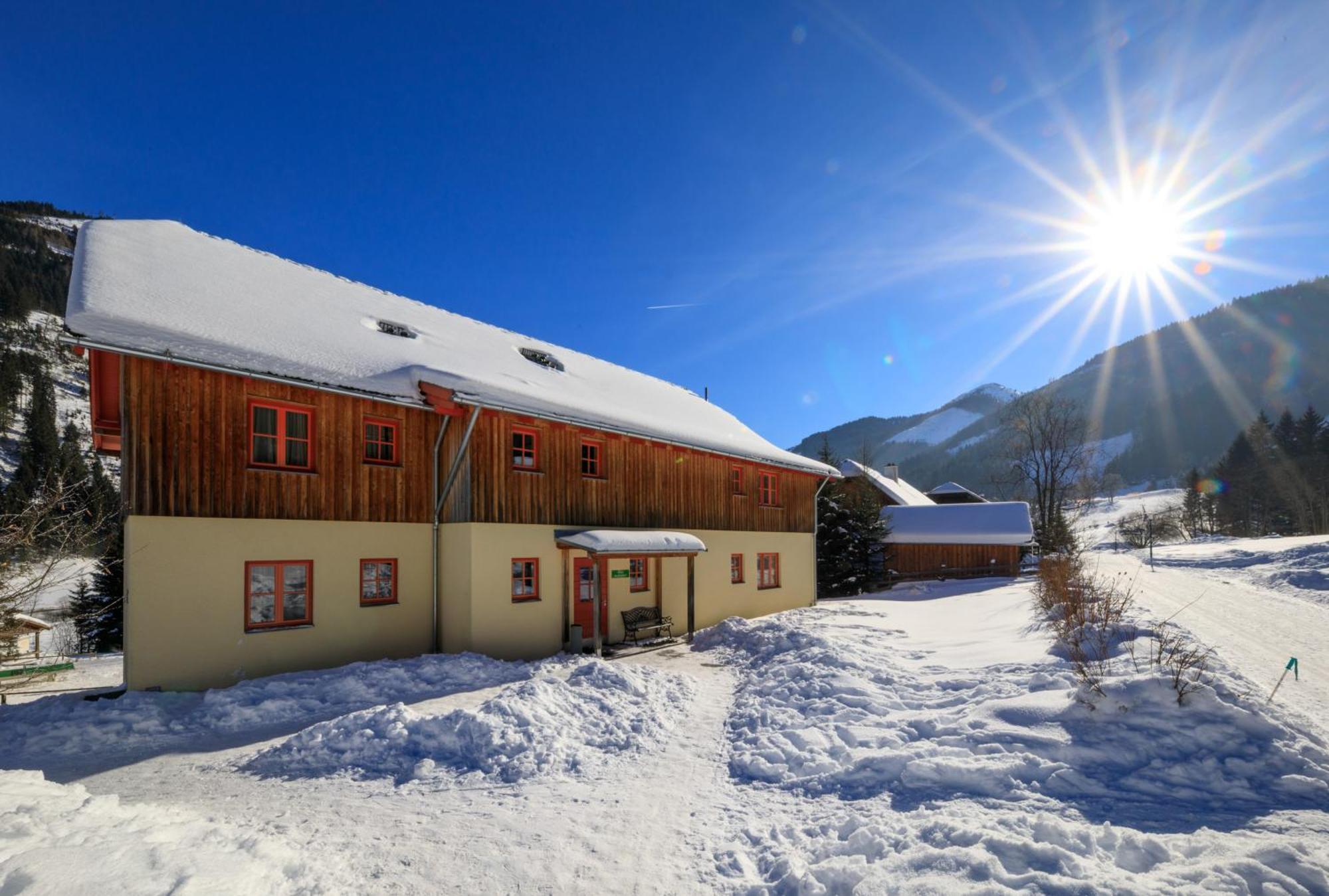 Jufa Hotel Donnersbachwald Exterior foto